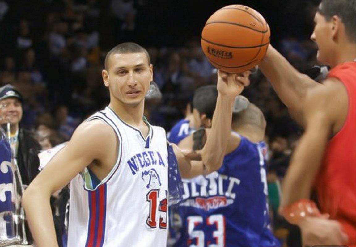 广东体育直播NBA：勇士VS猛龙赛事回顾与分析(图2)